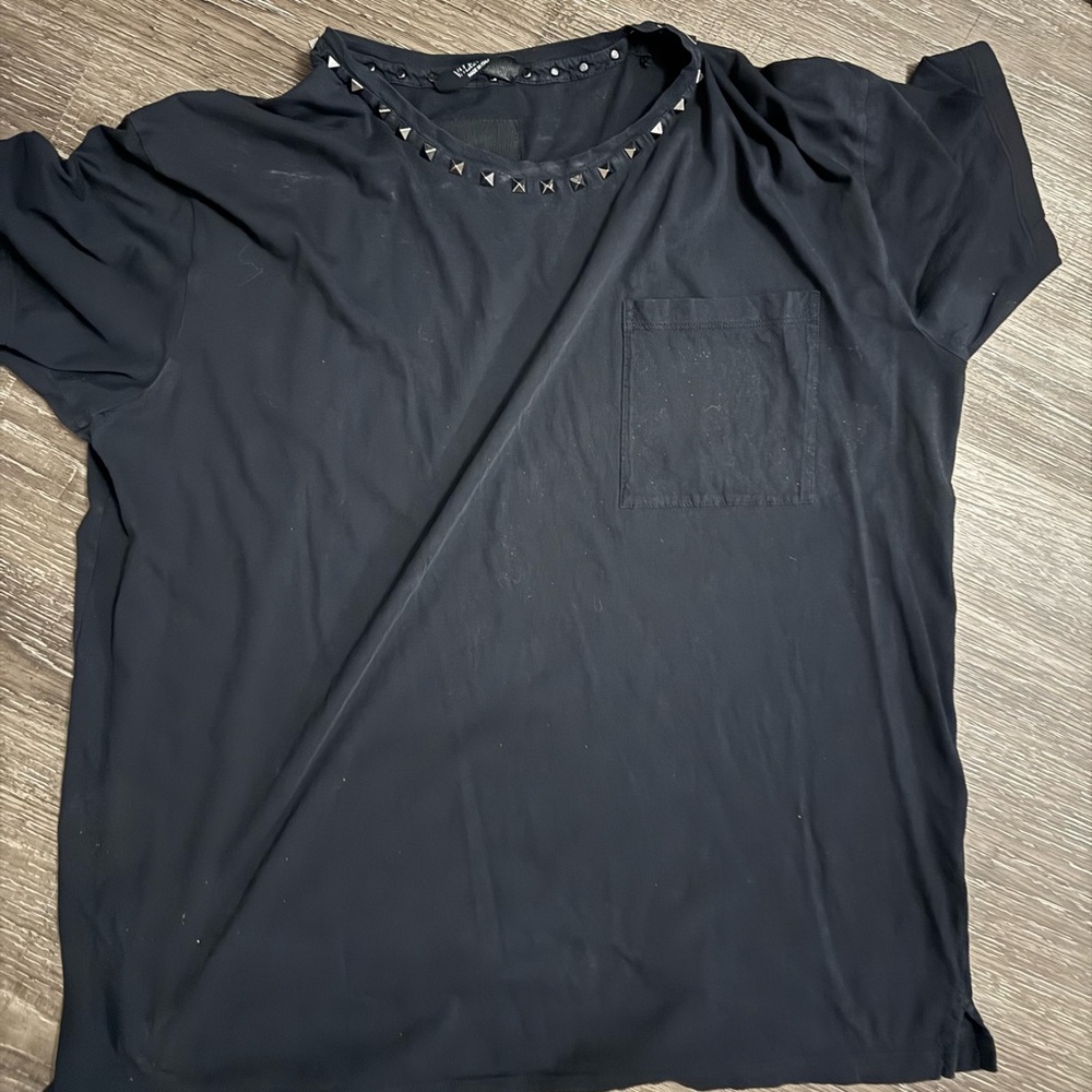 Men’s Valentino shirt size large fits like a medium